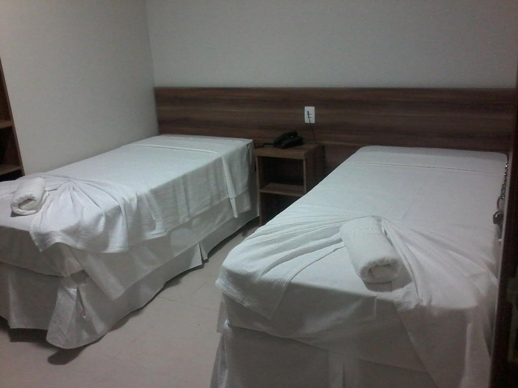 Hotel Veredas do Araguaia Sao Miguel do Araguaia Quarto foto